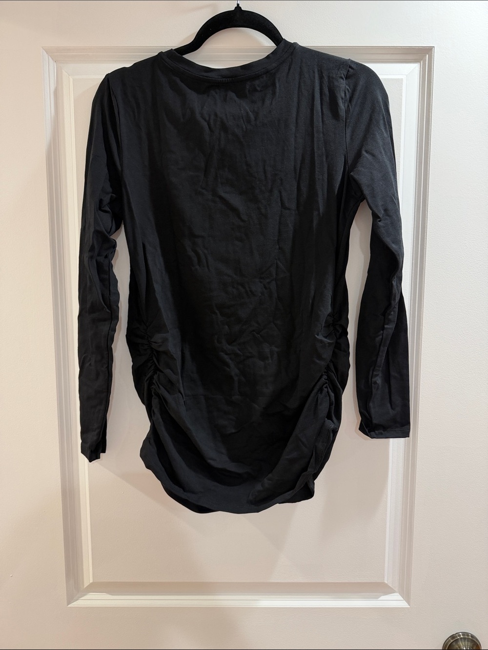 NWT Old Navy Maternity Women's Black Long-Sleeve Crewneck Top - Picture 3 of 4